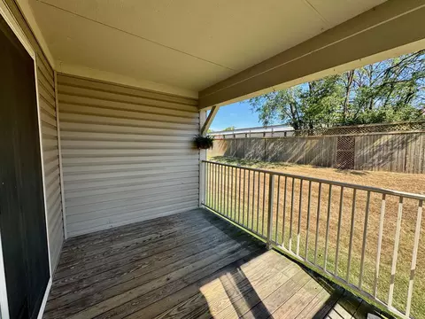 Exterior - 302 Mendocino Ct #303, Cold Spring, KY 41076 photo 2 of 11