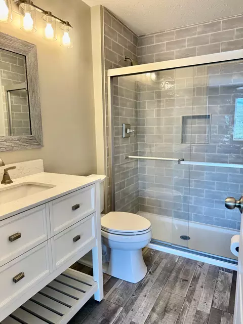 Bath - 302 Mendocino Ct #303, Cold Spring, KY 41076 photo 1 of 7