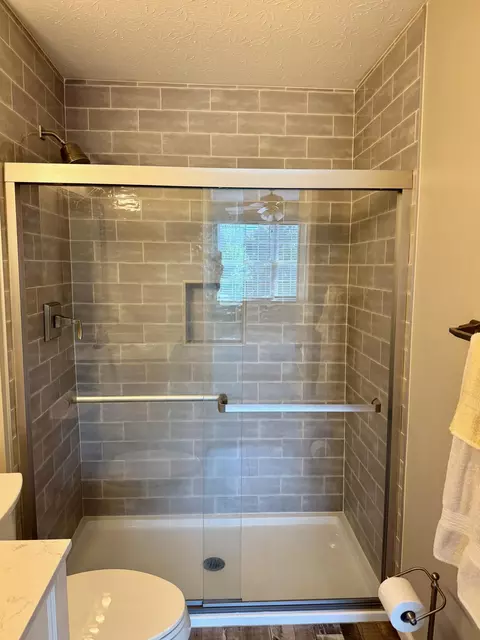 Bath - 302 Mendocino Ct #303, Cold Spring, KY 41076 photo 3 of 7