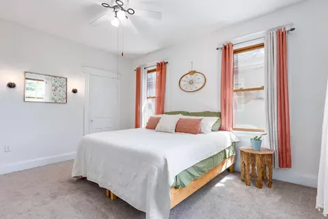 Bedroom - 25 Wallace Ave, Covington, KY 41014 photo 2 of 7