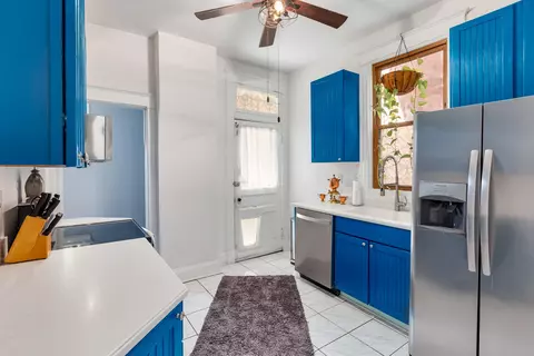 Kitchen - 25 Wallace Ave, Covington, KY 41014 photo 2 of 5