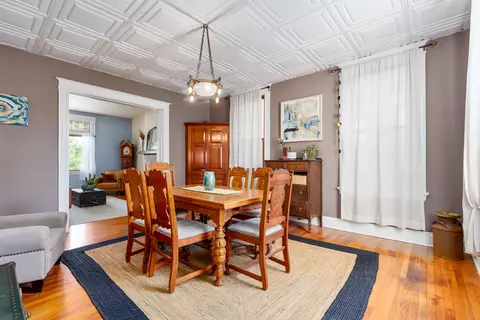 Dining - 25 Wallace Ave, Covington, KY 41014 photo 2 of 2