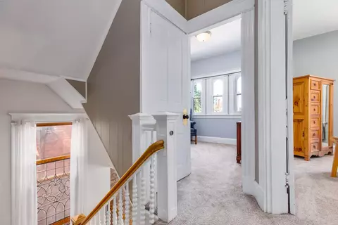Entry Way - 25 Wallace Ave, Covington, KY 41014 photo 9 of 9