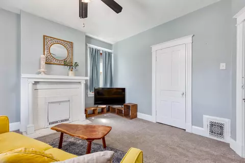 Living - 25 Wallace Ave, Covington, KY 41014 photo 7 of 7