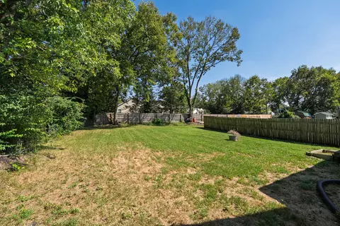 Exterior - 346 Payne St, Georgetown, KY 40324 photo 3 of 6