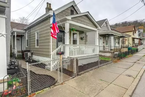Exterior - 415 W 21st St, Covington, KY 41014 photo 2 of 4