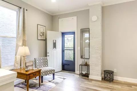 Entry Way - 415 W 21st St, Covington, KY 41014 photo 1 of 1