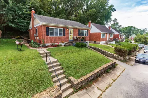 208 Cleveland Ave, Bellevue, KY 41073