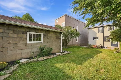 Exterior - 1308 Holman Ave, Covington, KY 41011 photo 6 of 7