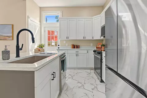 Kitchen - 111 E 16th St, Covington, KY 41011 photo 3 of 3