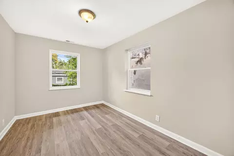 Bedroom - 902 Baker St, Covington, KY 41011 photo 2 of 3