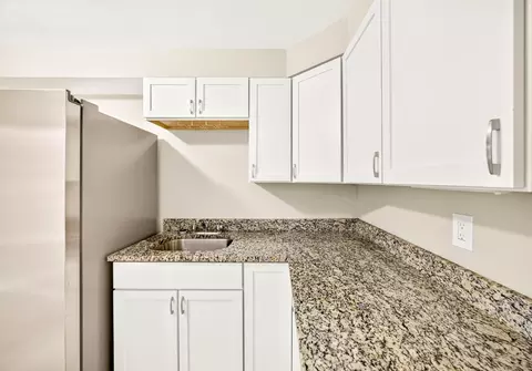 Kitchen - 902 Baker St, Covington, KY 41011 photo 3 of 3