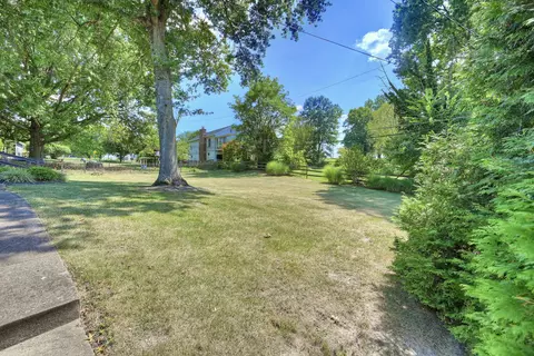 Exterior - 447 White Oak Dr, Edgewood, KY 41017 photo 8 of 10