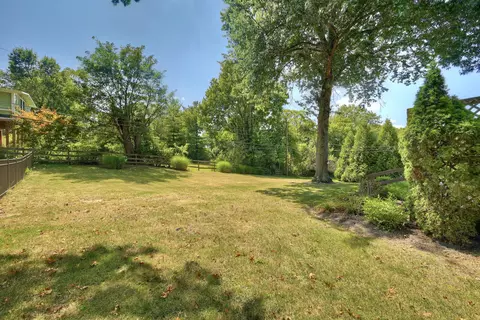 Exterior - 447 White Oak Dr, Edgewood, KY 41017 photo 9 of 10