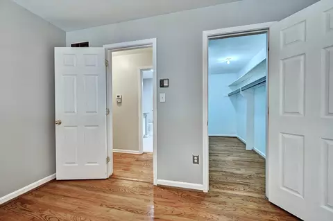 Bedroom - 447 White Oak Dr, Edgewood, KY 41017 photo 4 of 5