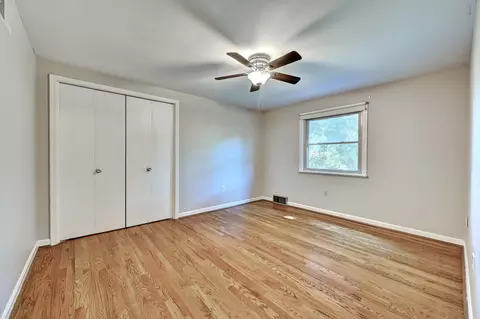 Bedroom - 447 White Oak Dr, Edgewood, KY 41017 photo 2 of 5