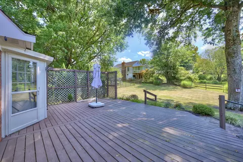 Exterior - 447 White Oak Dr, Edgewood, KY 41017 photo 6 of 10