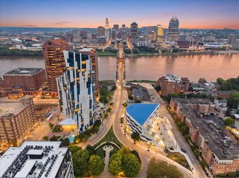 1 Roebling Way #404, Covington, KY 41011