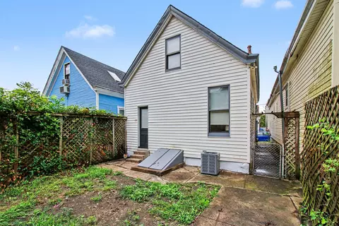 Exterior - 2033 Mackoy St, Covington, KY 41014 photo 5 of 5