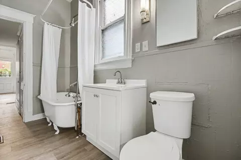 Bath - 2033 Mackoy St, Covington, KY 41014 photo 1 of 1