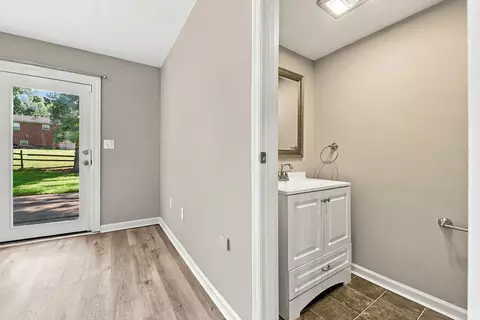 Entry Way - 2610 Brookview Dr, Villa Hills, KY 41017 photo 3 of 3