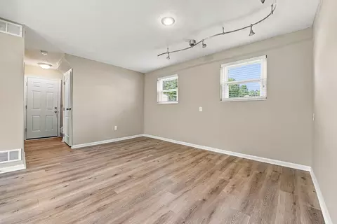 Living - 2610 Brookview Dr, Villa Hills, KY 41017 photo 5 of 6
