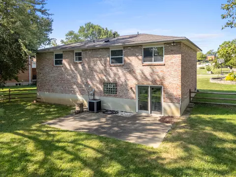 Exterior - 2610 Brookview Dr, Villa Hills, KY 41017 photo 6 of 6