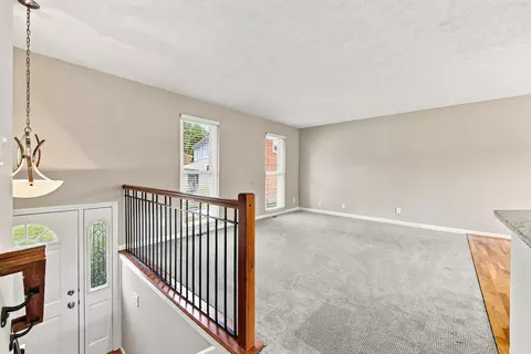 Living - 2610 Brookview Dr, Villa Hills, KY 41017 photo 1 of 6