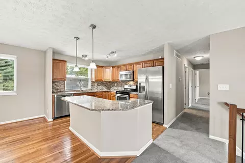 Entry Way - 2610 Brookview Dr, Villa Hills, KY 41017 photo 1 of 3