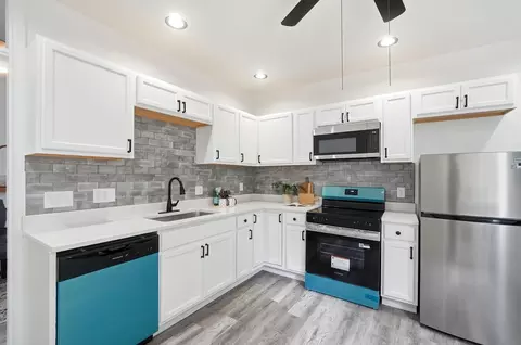 Kitchen - 1538 Nancy St, Covington, KY 41014 photo 1 of 3