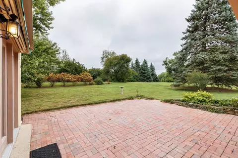 Exterior - 752 Rogers Rd, Villa Hills, KY 41017 photo 10 of 15