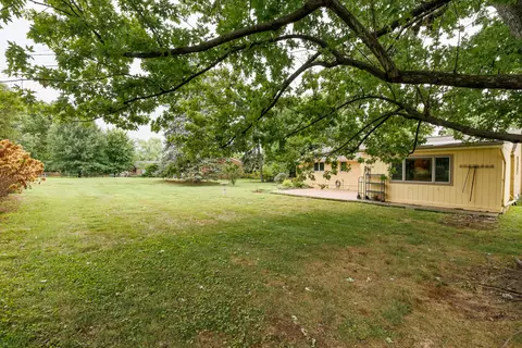 Exterior - 752 Rogers Rd, Villa Hills, KY 41017 photo 5 of 15