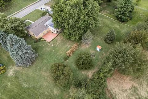 View/Area - 752 Rogers Rd, Villa Hills, KY 41017 photo 2 of 5