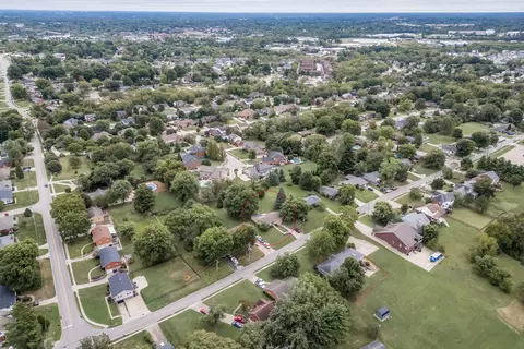 View/Area - 752 Rogers Rd, Villa Hills, KY 41017 photo 4 of 5