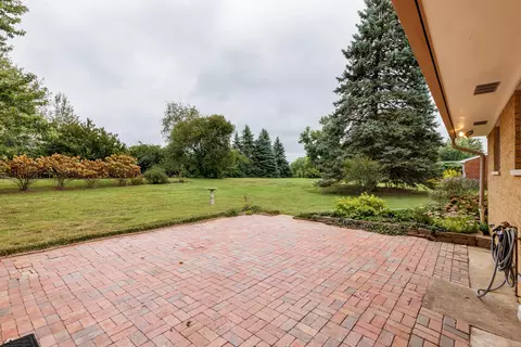 Exterior - 752 Rogers Rd, Villa Hills, KY 41017 photo 7 of 15