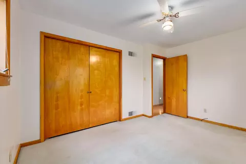 Bedroom - 752 Rogers Rd, Villa Hills, KY 41017 photo 6 of 6