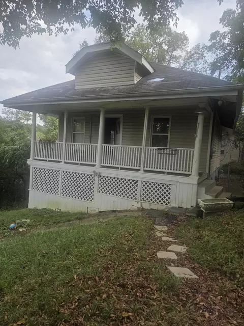 68 Kentucky Drive Dr, Newport, KY 41071