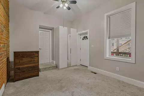 Bedroom - 109 E 8th St, Covington, KY 41011 photo 3 of 5