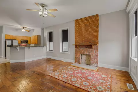 Living - 109 E 8th St, Covington, KY 41011 photo 4 of 5