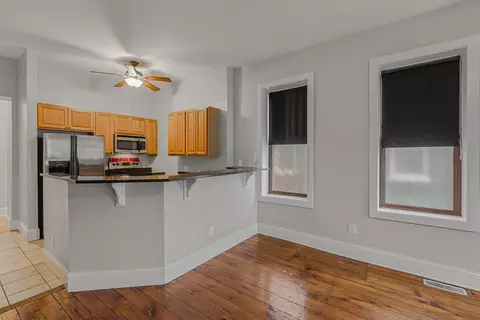 Living - 109 E 8th St, Covington, KY 41011 photo 5 of 5