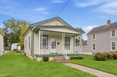 Exterior - 843 Elm St, Ludlow, KY 41016 photo 2 of 8