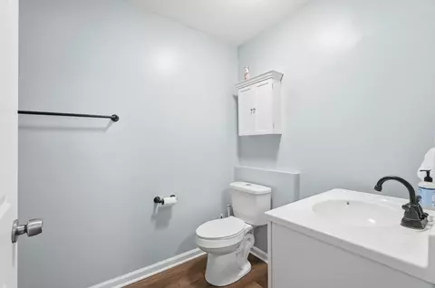 Bath - 843 Elm St, Ludlow, KY 41016 photo 1 of 2