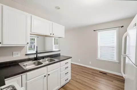 Kitchen - 843 Elm St, Ludlow, KY 41016 photo 2 of 2