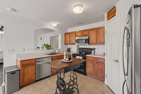Kitchen - 2170 Algiers St, Union, KY 41091 photo 1 of 2