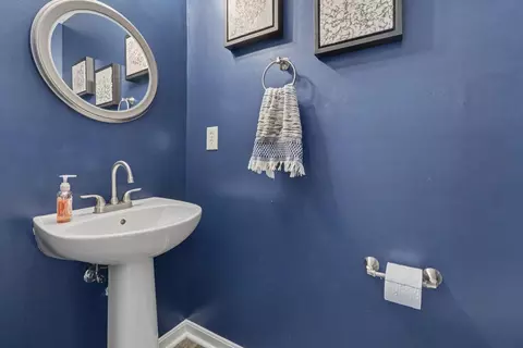 Bath - 2170 Algiers St, Union, KY 41091 photo 1 of 4