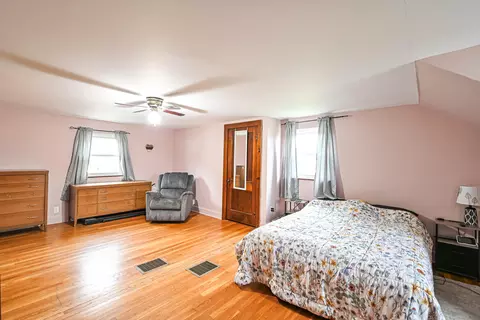 Bedroom - 310 Williams St, Augusta, KY 41002 photo 2 of 8