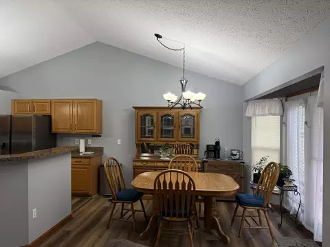 Dining - 1027 Buddleia Ct, Florence, KY 41042 photo 2 of 2