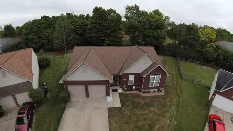 View/Area - 1027 Buddleia Ct, Florence, KY 41042 photo 2 of 7