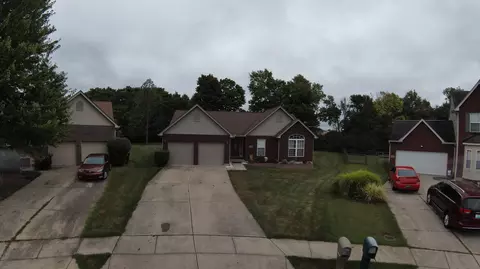 View/Area - 1027 Buddleia Ct, Florence, KY 41042 photo 1 of 7