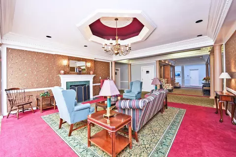 Living - 323 E 2nd St #101, Covington, KY 41011 photo 1 of 6